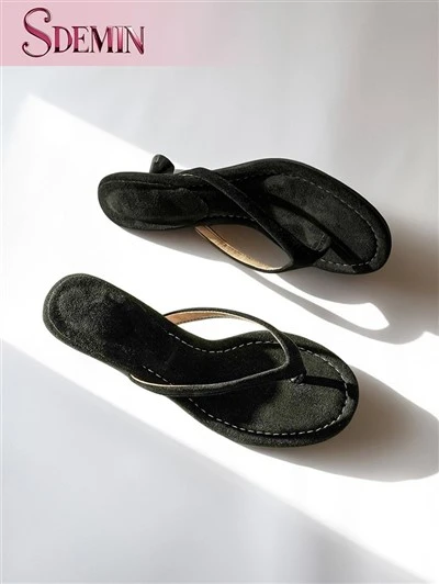 Mule wsuwane na piętę